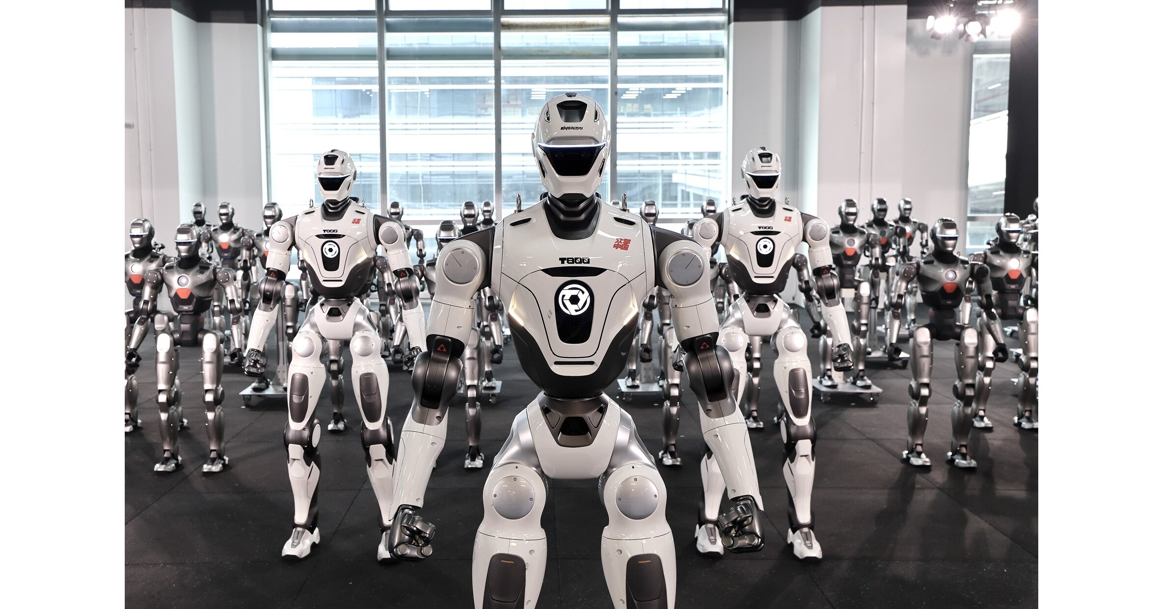 EngineAI Launches Shenzhen Intelligent Manufacturing Base as First Batch of T800 Humanoid Robots Roll Off the Production Line to Begin Mass Delivery