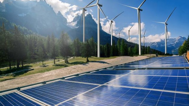 Enphase Energy (ENPH) Unveils IQ8 Microinverters in Finland