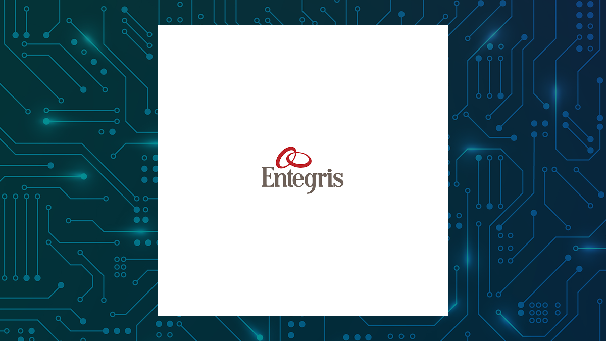 Entegris (NASDAQ:ENTG) Reaches New 12-Month High  – Still a Buy?