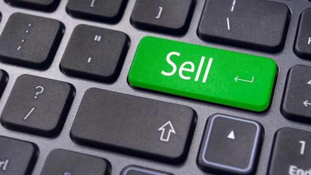 Escape the Downturn: 3 Must-Sell Stocks Before July