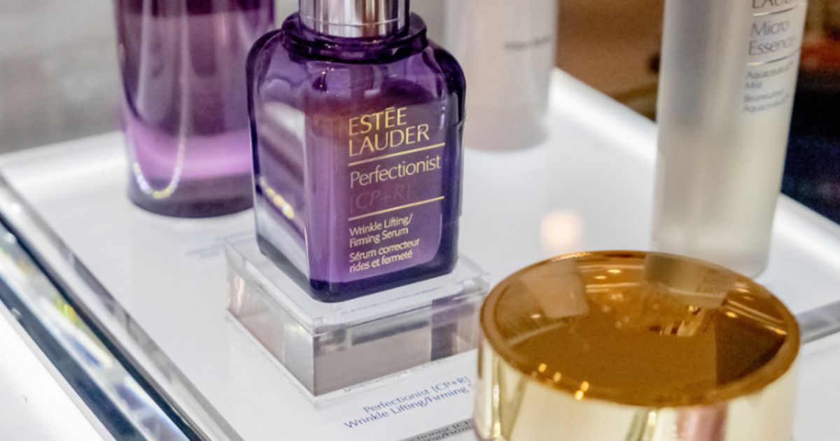 Estée Lauder beats estimates, raises guidance