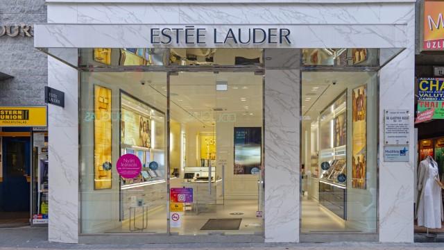 Estée Lauder: Time For A Turnaround?