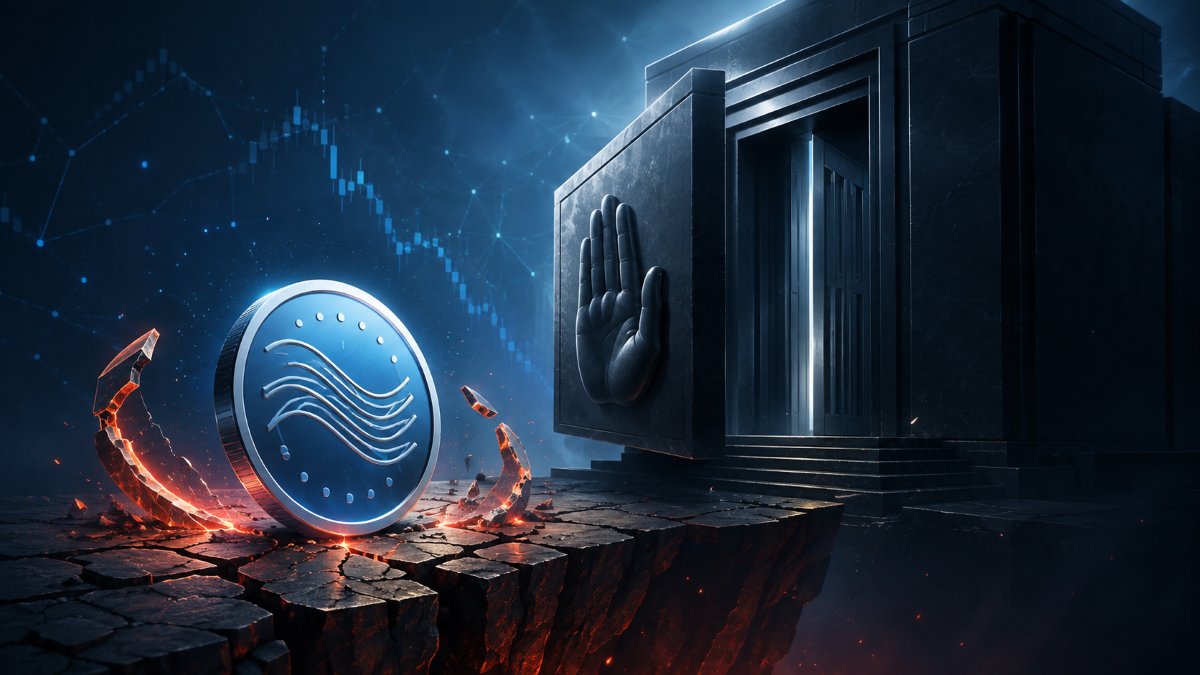 ETF Expert Calls BlackRock's XRP Snub ‘Highly Risky'