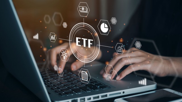 Foto von ETF Trends To Watch In 2023: Active Munis, Global Appeal, And Dividend Funds