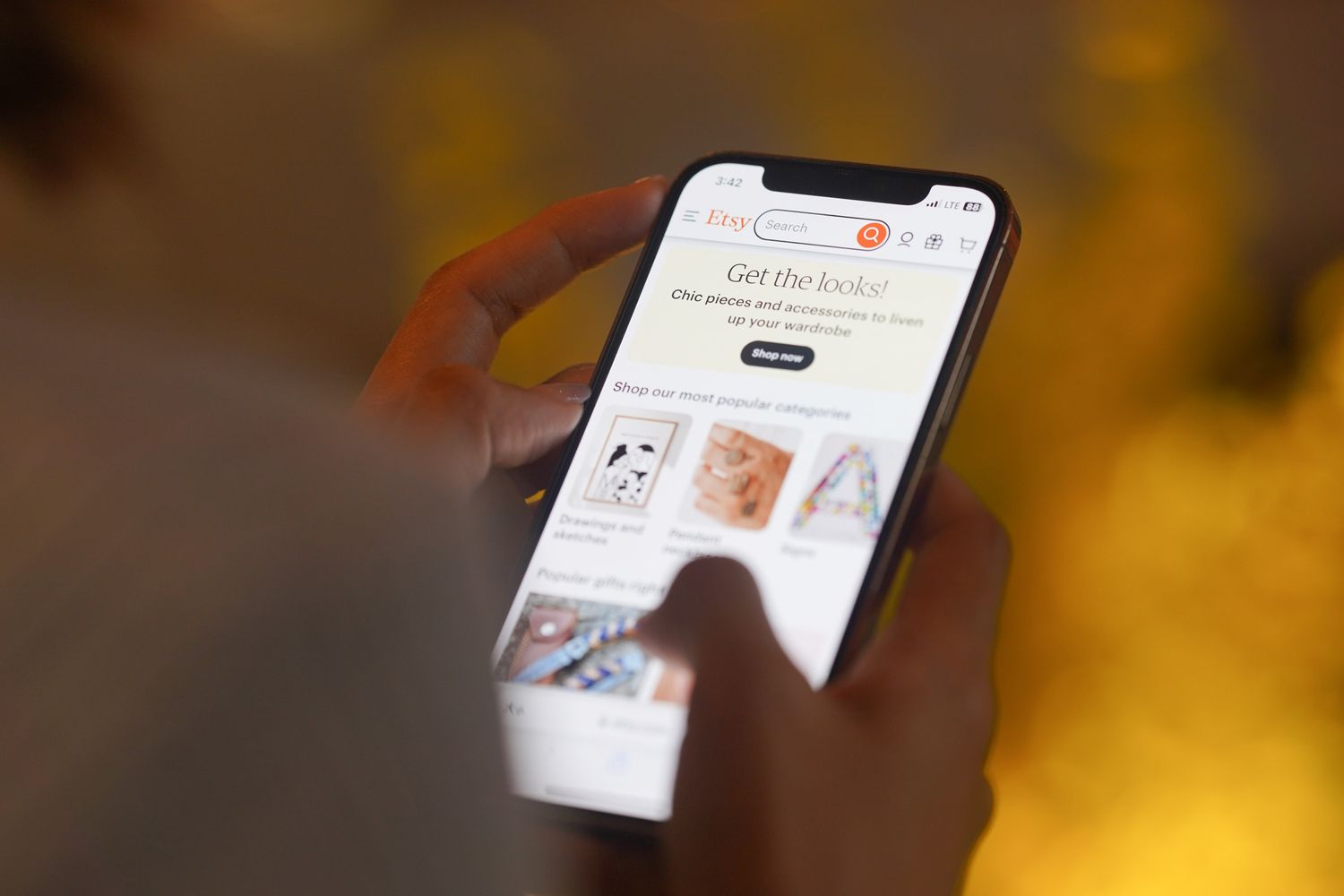 Etsy CEO Josh Silverman Plans to Step Down. The Online Marketplace's Stock Is Plunging