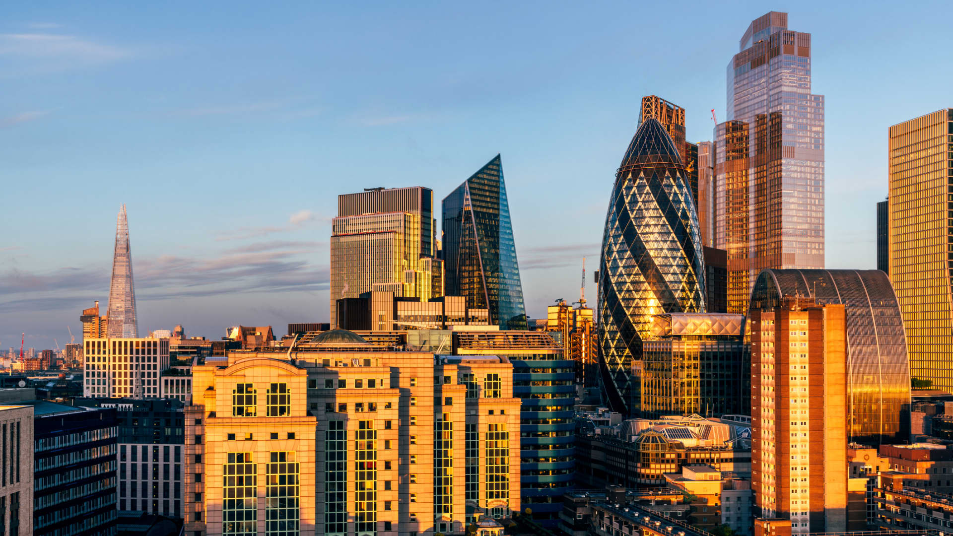 European markets set to start the week higher, shrugging off credit concerns