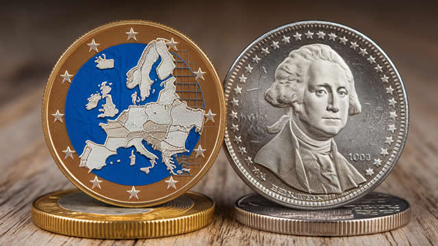EUR/USD trades with caution as US-China trade truce lifts US Dollar's demand