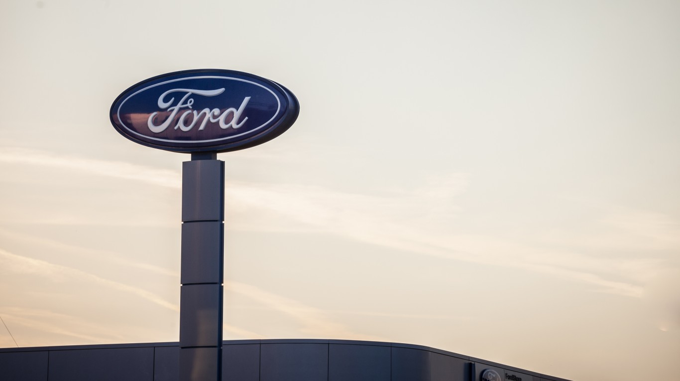 Everyone Hates Ford Right Now. Does That Make It a No-Brainer Buy?