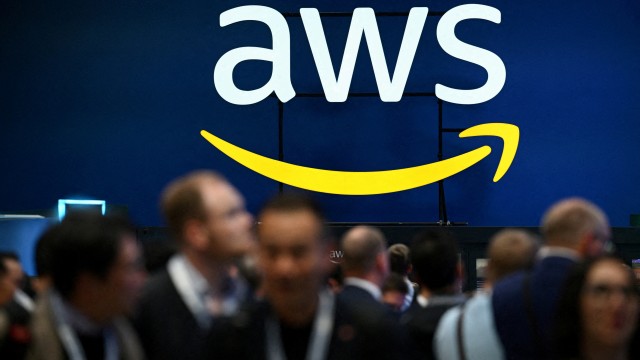 Exclusive: Amazon in talks with Italy to invest billions of euros in cloud plan, sources say