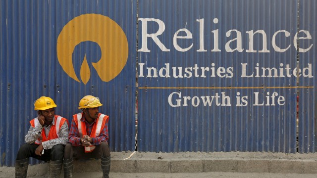 Exclusive: India's Reliance to buy Russian oil in roubles, sources say