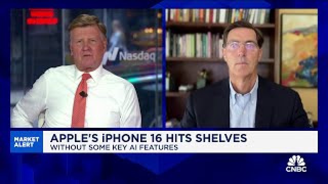 Expect Apple to benefit from its Apple Intelligence software, says Bernstein's Toni Sacconaghi
