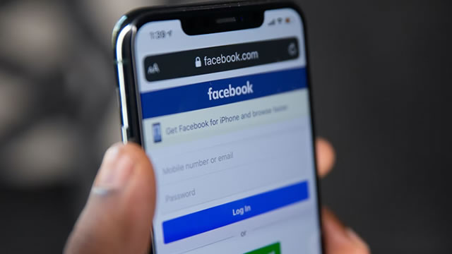 Facebook, Instagram down for thousands of users