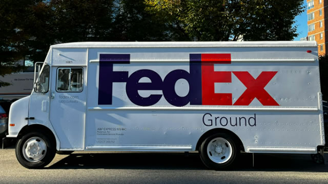 FedEx (FDX) is a Top-Ranked Value Stock: Should You Buy?