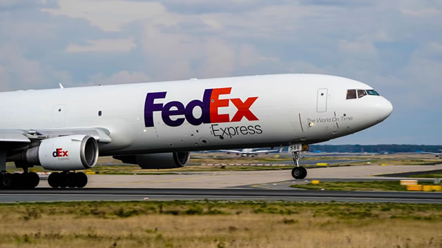 FedEx sum-of-the-parts valuation points to upside as freight spin-off approaches, UBS says