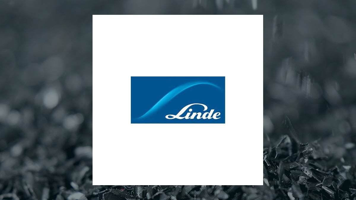First National Bank of Mount Dora Trust Investment Services Has $8.49 Million Stock Holdings in Linde PLC $LIN