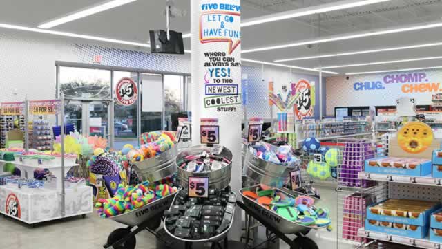 Foto von Five Below Holiday Sales Climb 8.7% Despite Comparable Sales Dip