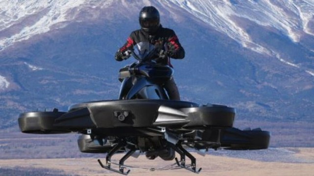 https://images.financialmodelingprep.com/news/flyingmotorcycle-maker-loses-altitude-in-stock-debut-20230206.jpg