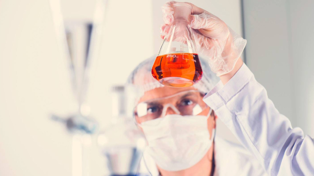 FMC to Report Q4 Earnings: What's in the Offing for the Stock?