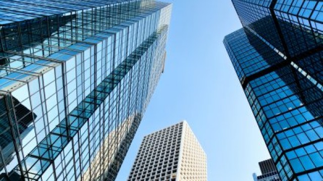 https://images.financialmodelingprep.com/news/for-banking-etfs-like-pfi-the-momentum-factor-is-20210115.jpg