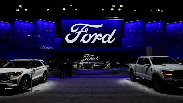 Ford US auto sales rise 11% in May