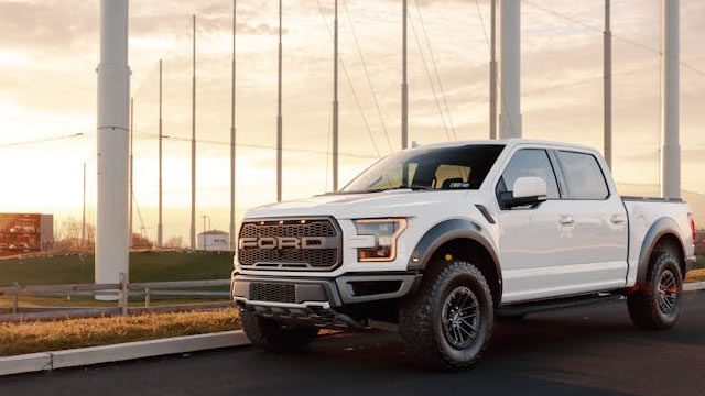 Ford's Mach-E Woes Fuel EV Sales Slump: Is it Re-Strategizing?