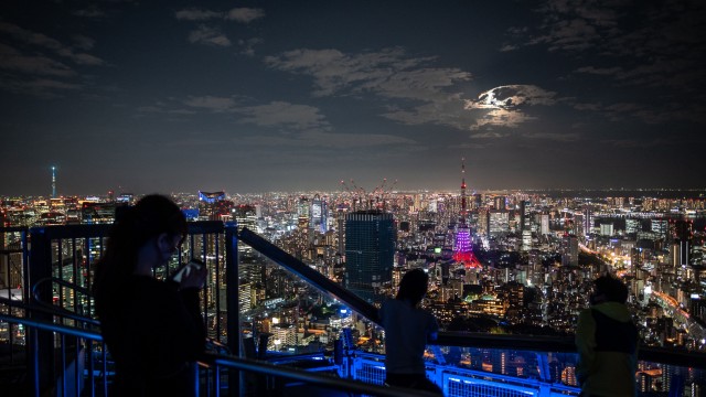 Foto von 'Foreign investors are back': Japan stocks surge to their highest since 1990