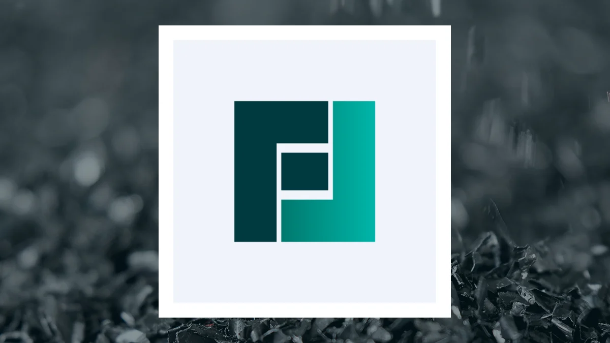 Foremost Clean Energy (NASDAQ:FMST) Stock Price Down 14.1%  – Time to Sell?