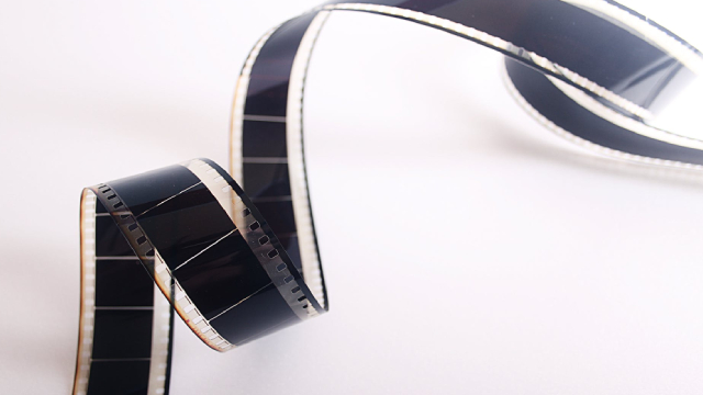 FOX vs. NFLX: Which Stock Should Value Investors Buy Now?