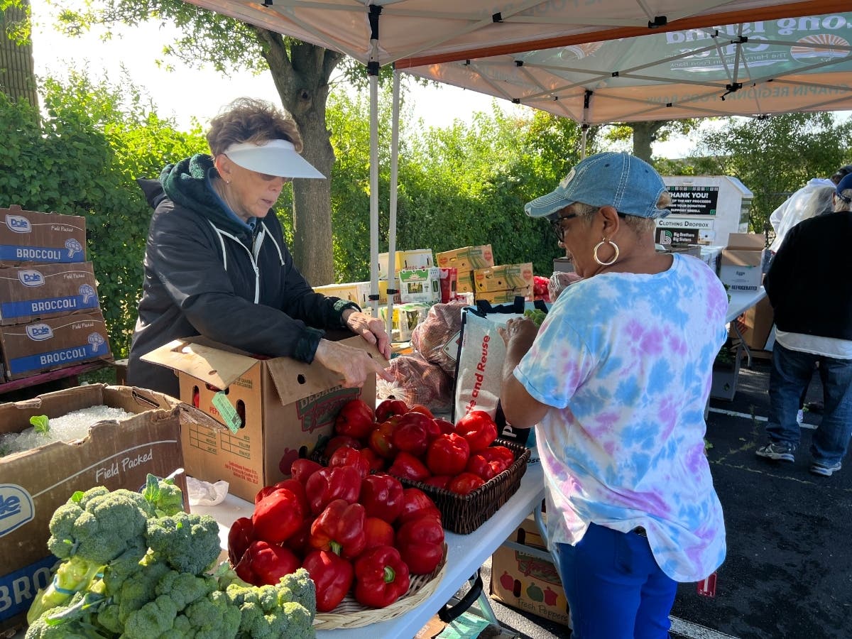 Free Farmers Market For Seniors Coming To Hauppauge, Hosted By Long Island Cares And PSEG Long Island