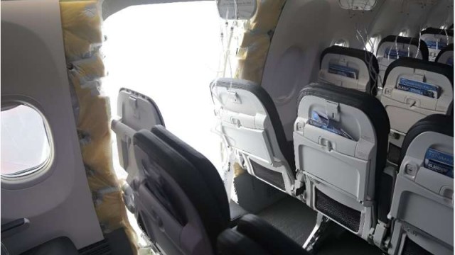 Frustration in the air: Boeing delays hang over aviation meet