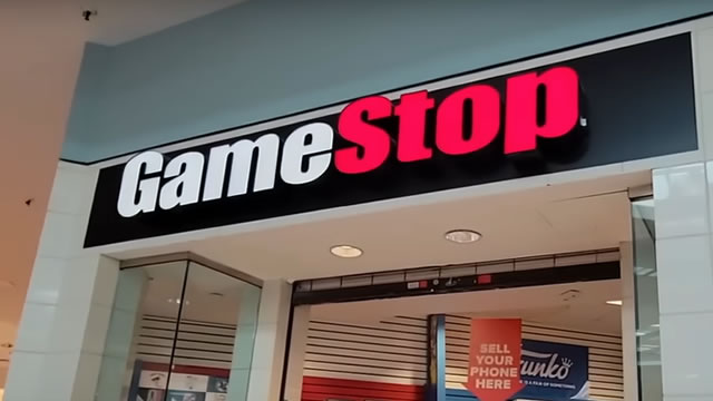 GameStop Drops as Q1 Sales Miss Offsets Earnings Beat
