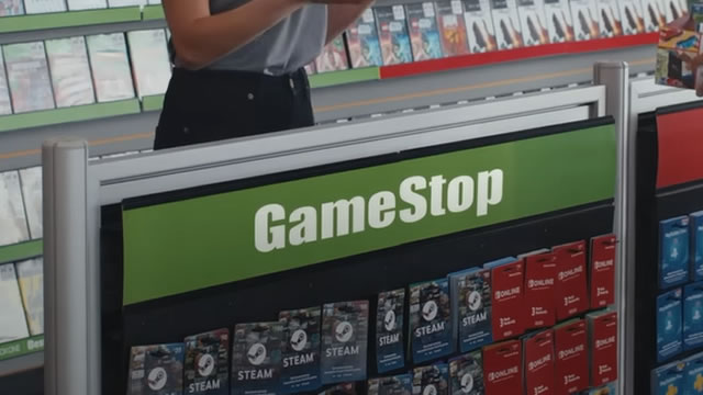 GameStop Stock Edges Lower As Investors Weigh Revenue Decline, Bigger Cash Pile