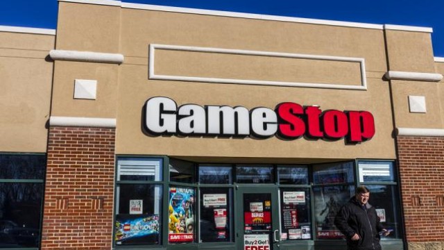 GameStop's (GME) Preliminary Results Highlight Soft Q1 Sales