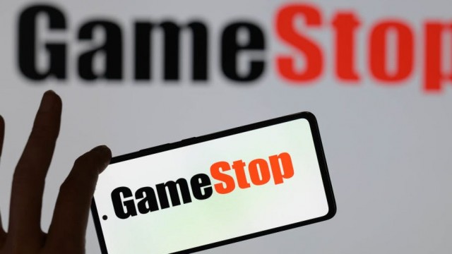GameStop's meme stock run makes no sense — and GameStop may turn it into a $3 billion windfall
