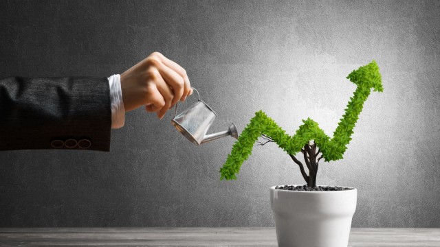 Get Ahead of the Curve: 7 Undervalued Growth Stocks Set to Rally