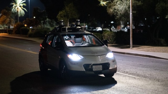 GM's Cruise is testing robotaxis in Dallas again