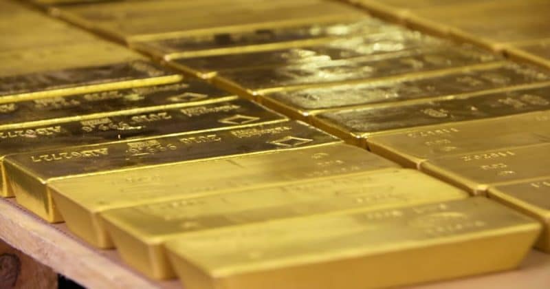 Gold experiences $100 flash crash on Hyperliquid, exposing thin liquidity risks on decentralized perps