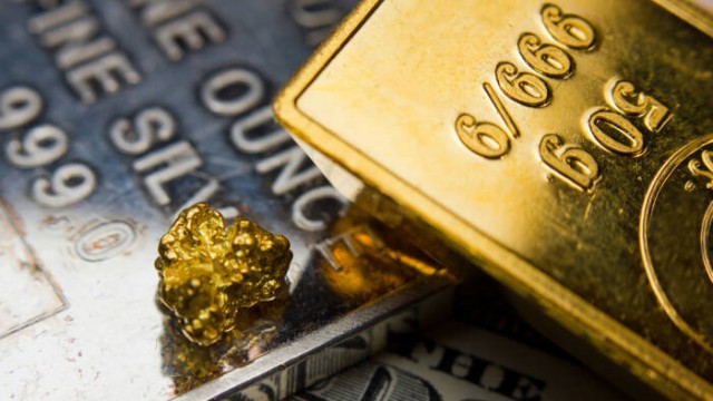 Gold price a bit weaker as bulls work to stop the bleeding