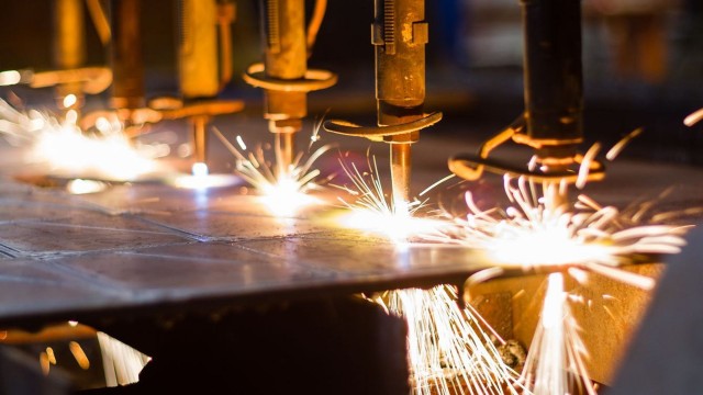 Gold price falls to $2,575/oz after Philly Fed survey improves to 1.7 in September