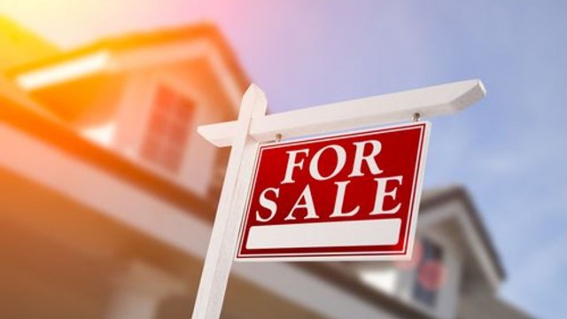 Gold price remains under pressure as U.S. new home sales drops 11.3% in May