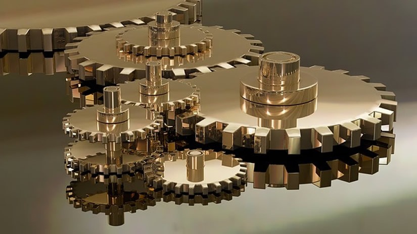 Gold Prices Edge Towards $2351 Amid Weakening US Dollar