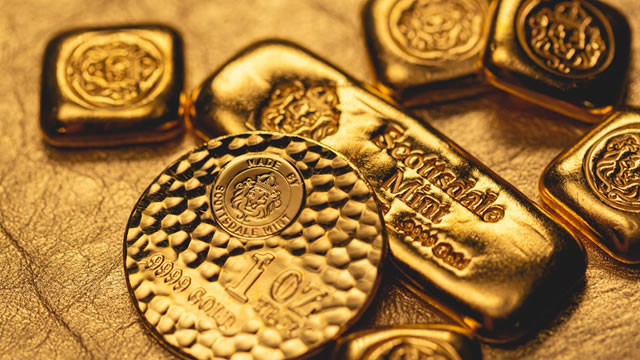 Gold prices holding near session highs as U.S. consumer confidence drops to 92.9