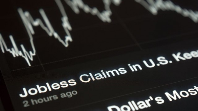 Gold prices holding near session highs as US weekly jobless claims rises to 238k, in line with expectations