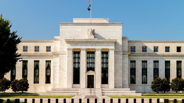 Gold prices trading near session highs after Fed's Powell says now is the time to adjust monetary policy