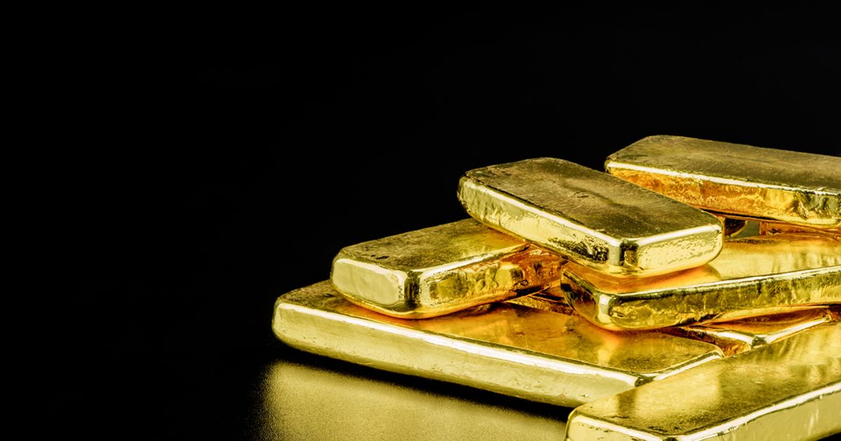 Goldman lifts gold target to $4,900 as investors dig in for the long haul