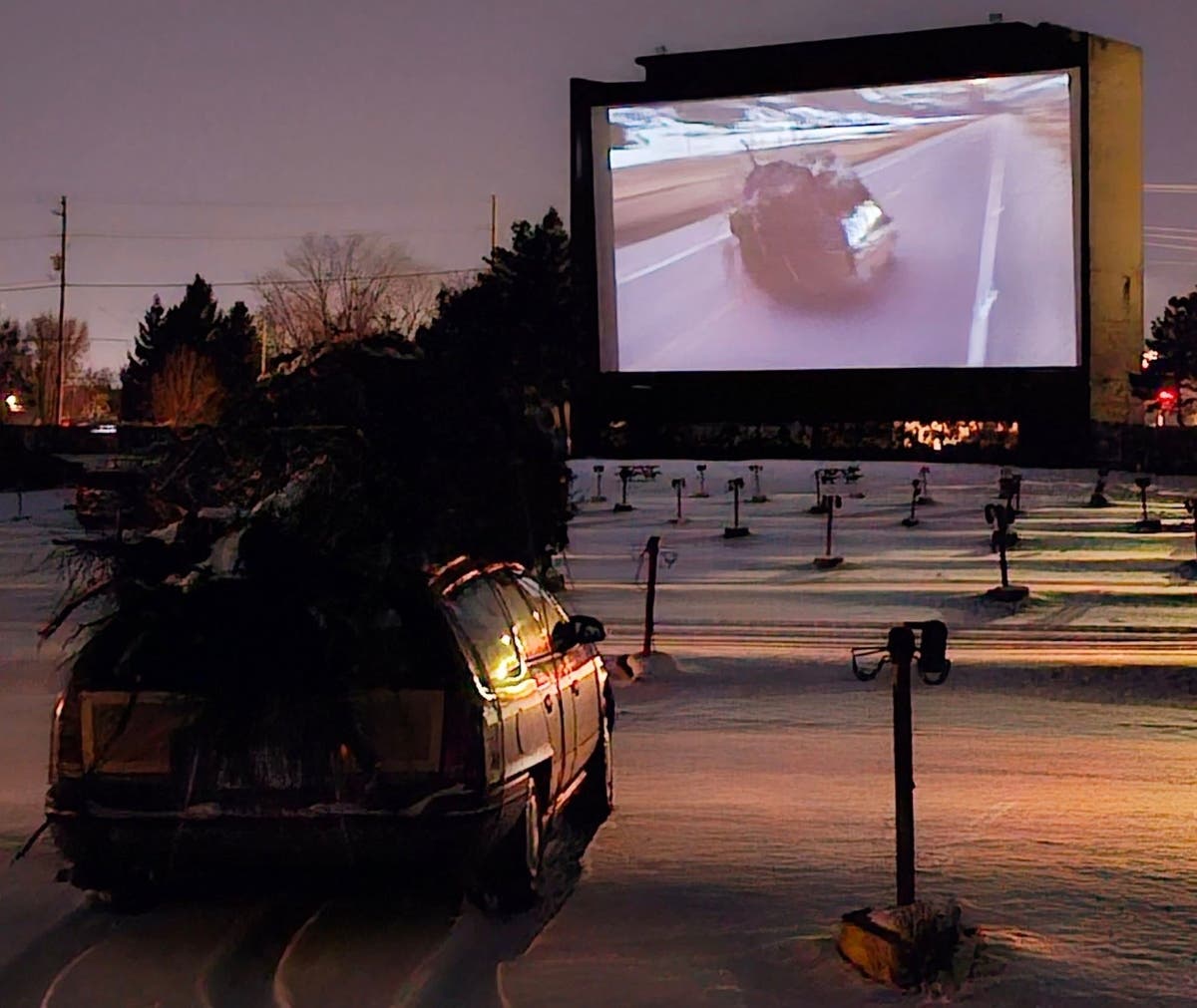 Griswold Station Wagon Makes Its Rounds In Chicago Area