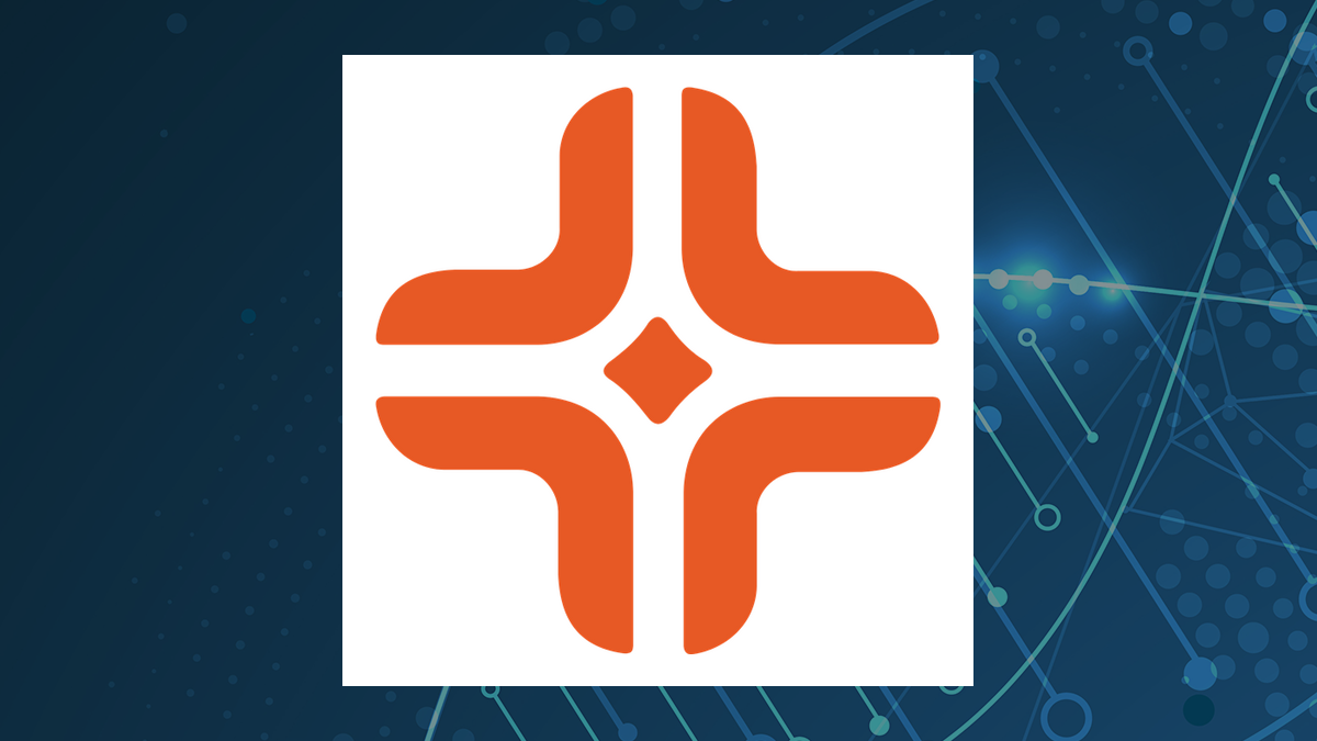 HCA Healthcare (NYSE:HCA) SVP Sells $2,020,000.00 in Stock