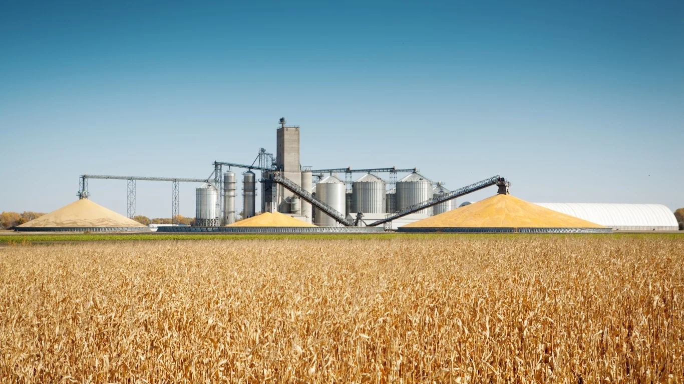 He Borrowed Against the Corn Instead of Selling It. One Tax Election Made the Loan Part of the Farm Income Social Security Counts.