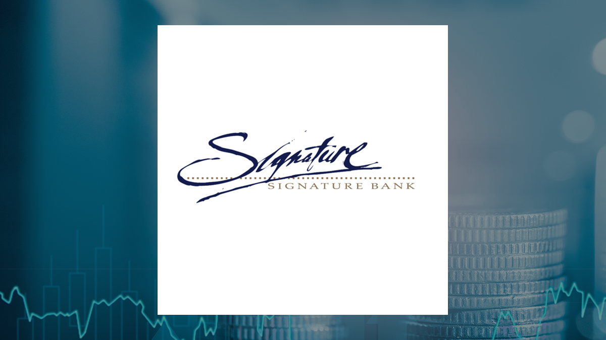 Head to Head Analysis: Signature Bank (NASDAQ:SBNY) and Isabella Bank (OTCMKTS:ISBA)