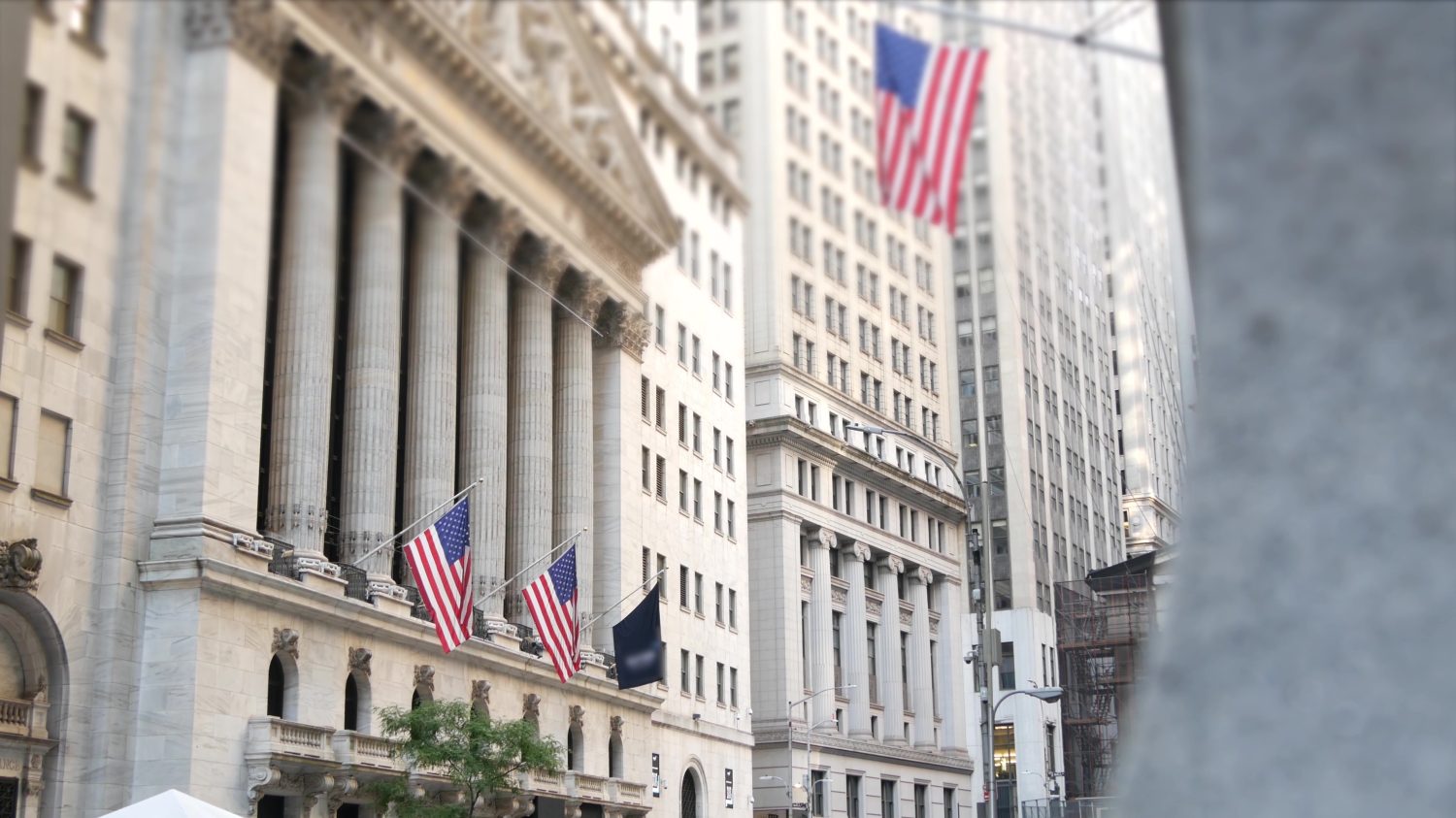 תמונת מאמר עבור "הנה שיחות המחקר המובילות של אנליסטים מוול סטריט ליום שני: בראון-פורמן, קבוצת קאווה, דאו, GE ורנובה, Global Payments, נטפליקס, שייק שאק, סטארבקס, ורייזון ועוד".